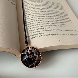 Threaded Bookmark Metal Marble Pendant in Black, Rose Gold - Books, Stationery